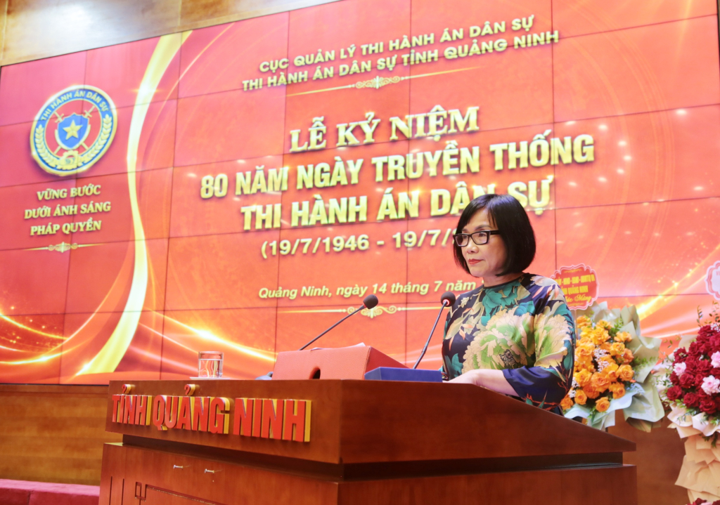 Đồng chí Đặng Hoàng Oanh, Thứ trưởng Bộ Tư pháp, phát biểu tại lễ kỷ niệm.