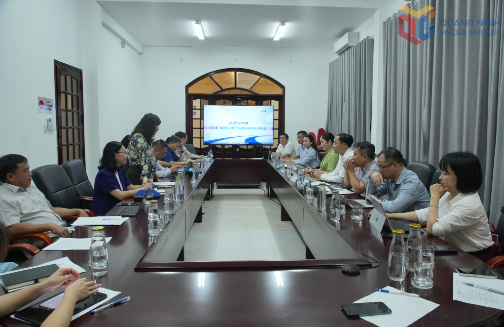 Quang cảnh buổi làm việc với Sở Văn hóa, Thể thao và Du lịch cùng các sở, ngành, đơn vị liên quan của thành phố Đà Nẵng.