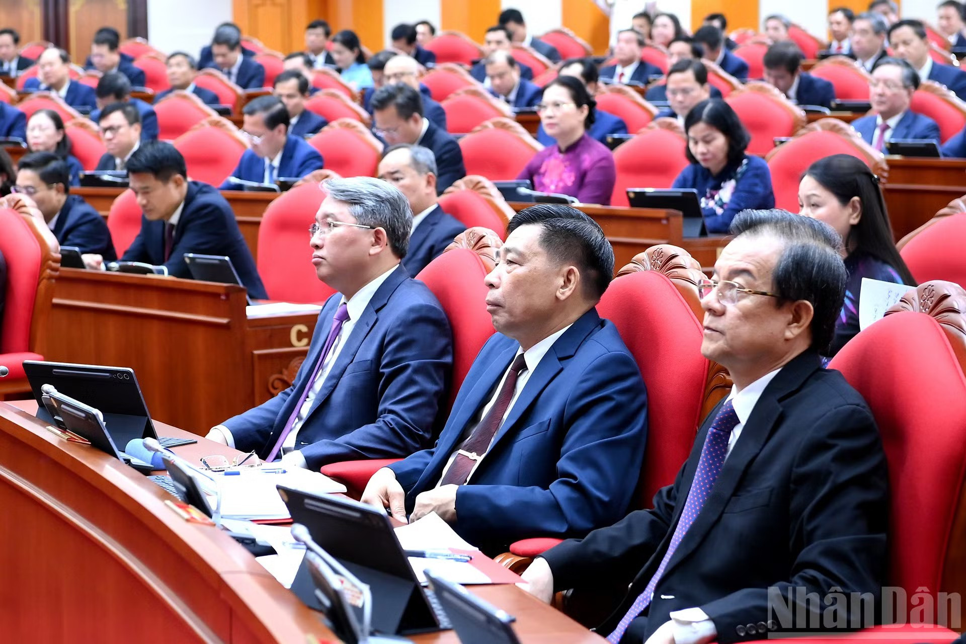 Các đại biểu dự phiên khai mạc hội nghị.