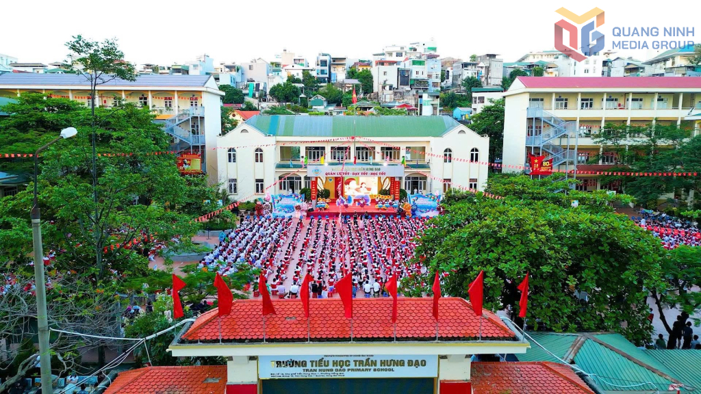 Một tiết ngoại khóa tại Trường Tiểu học Trần Hưng Đạo, phường Hồng Gai.