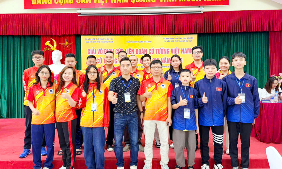  Quảng Ninh gi&agrave;nh 21 huy chương Giải Cờ tướng đồng đội quốc gia 